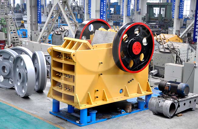 PE深腔顎式破碎機(jī)