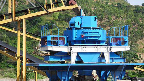 制砂機生產(chǎn)線現(xiàn)場作業(yè)
